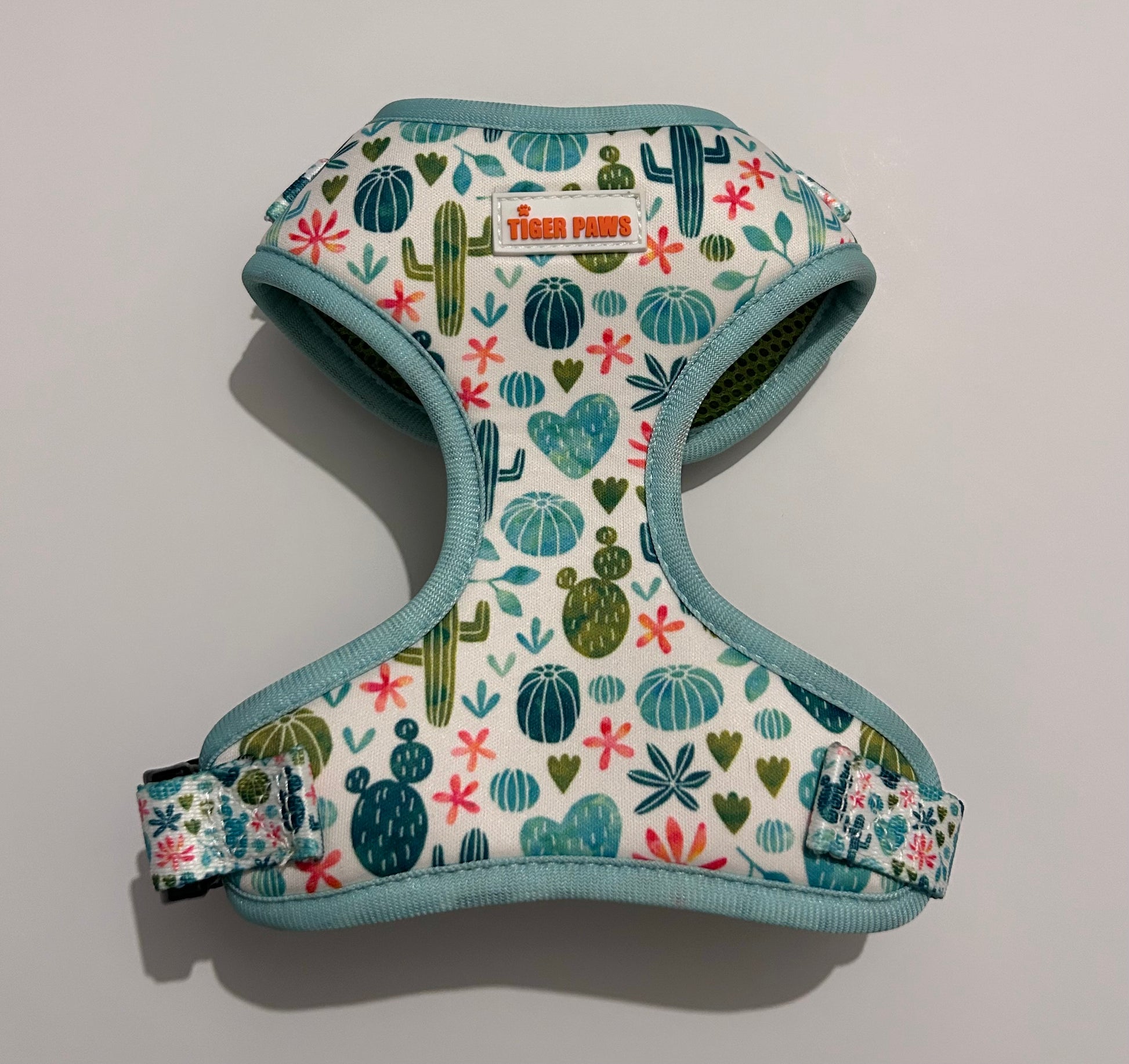 Cat harness with cactus pattern - Tiger Paws Logo